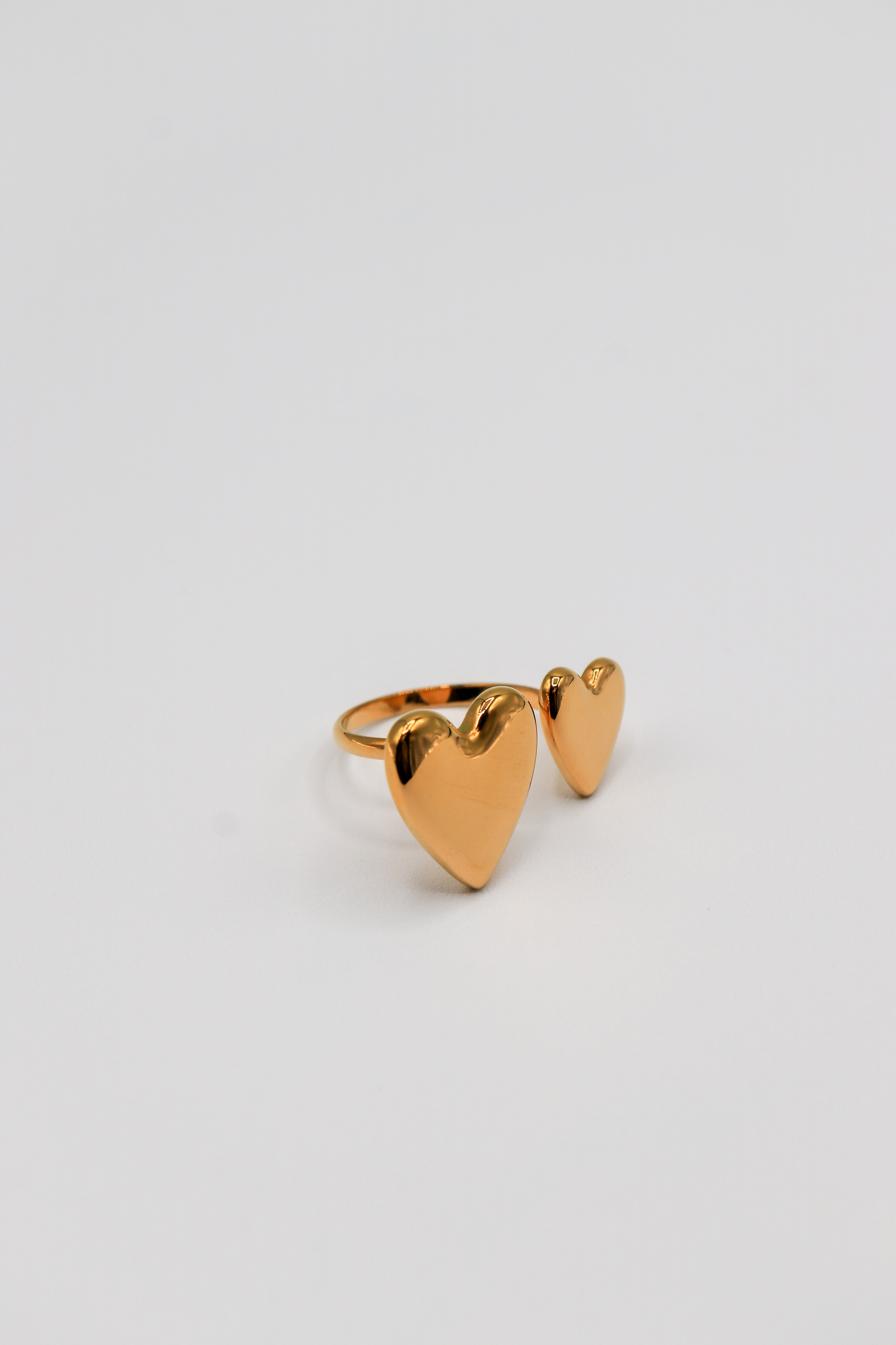 Anillo corazones grandes